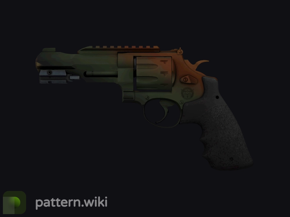 R8 Revolver Amber Fade seed 766